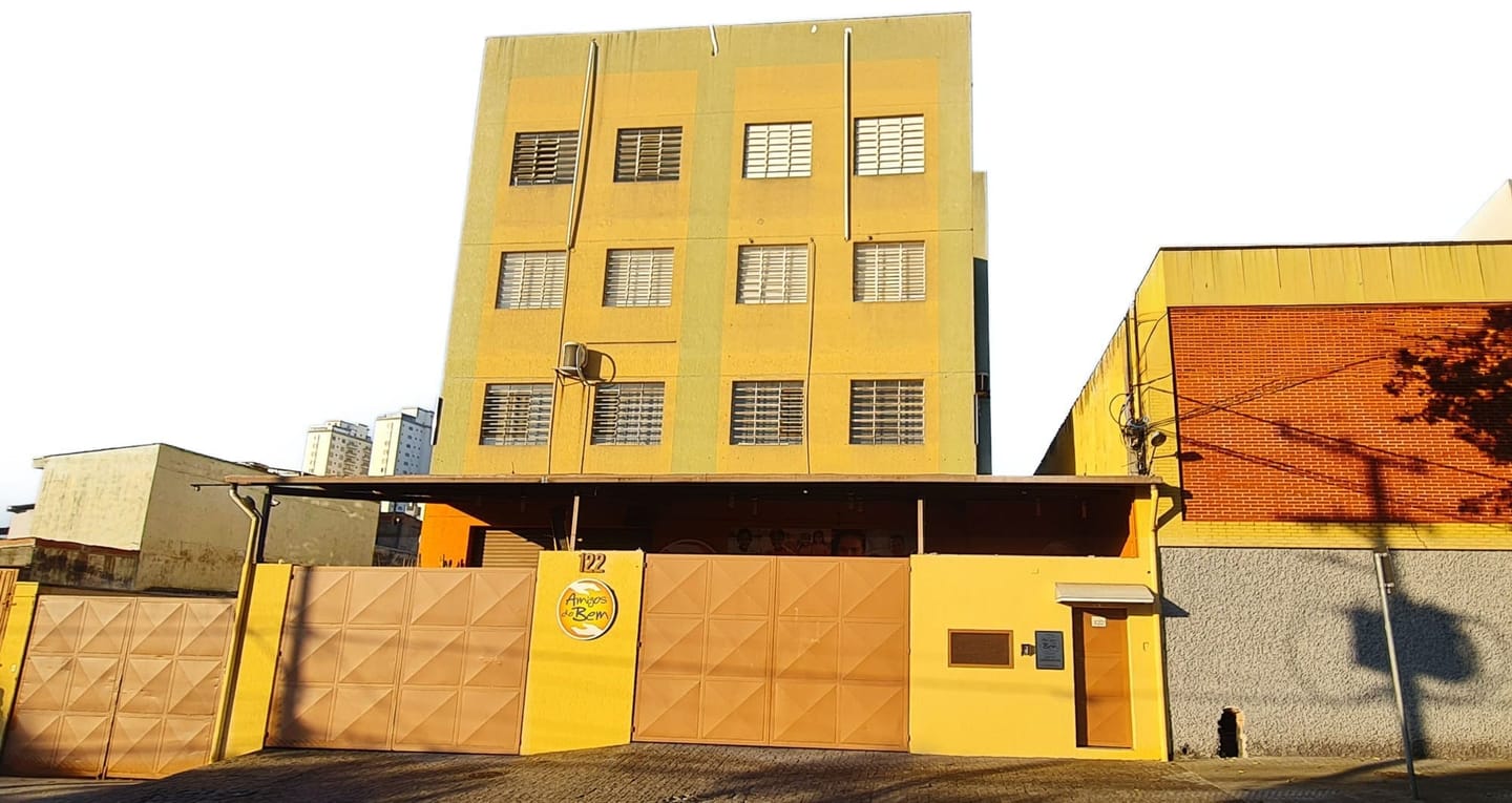 Fachada da Central do Bem