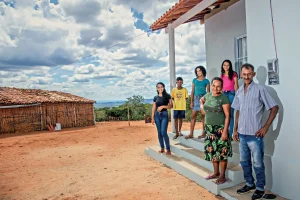 Do pau a pique à alvenaria: acesso inédito à infraestrutura básica (Leandro Fonseca /Exame)